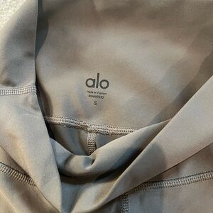 Alo olive green leggings